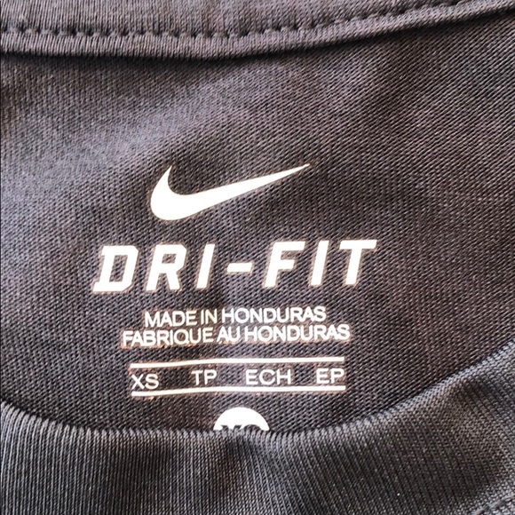 Nike Black Dri-fit short sleeve t-shirt - Picture 2 of 3